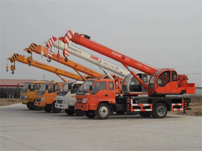 尼勒克县设备出现故障导致停工，怎么处理？是否有备用设备替换？