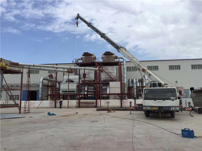 尼勒克县“手脚齐动”—— 吊车的 “协同作业” 技术