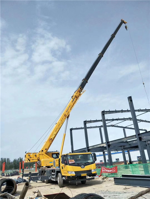 尼勒克县“远程看诊”—— 吊车的 “监控诊断” 技术